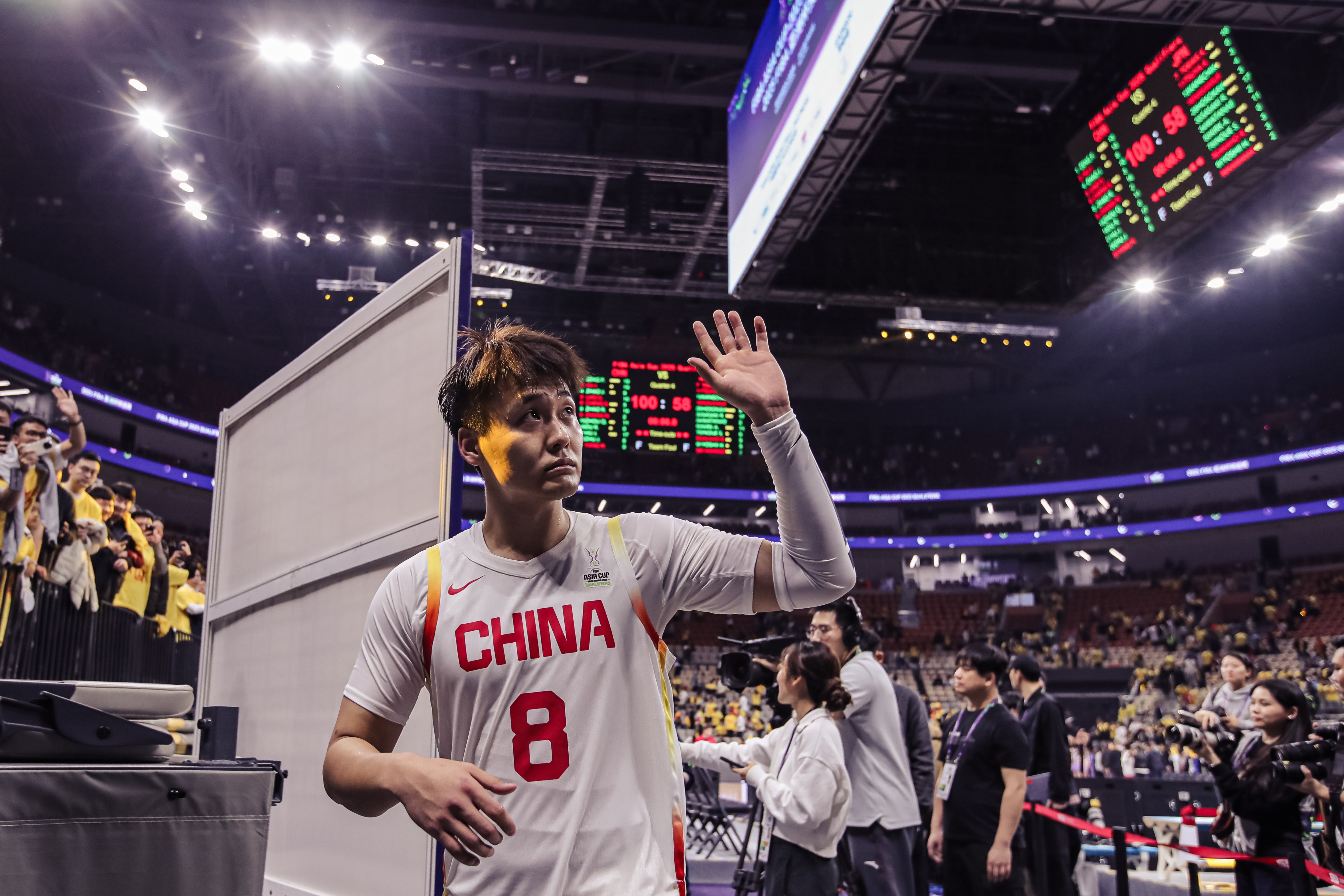 实时赛事比分-包含CBA季后赛清晨走向成谜，密尔沃基雄鹿更衣室发声，气氛紧张，资深球员宣示担当的词条