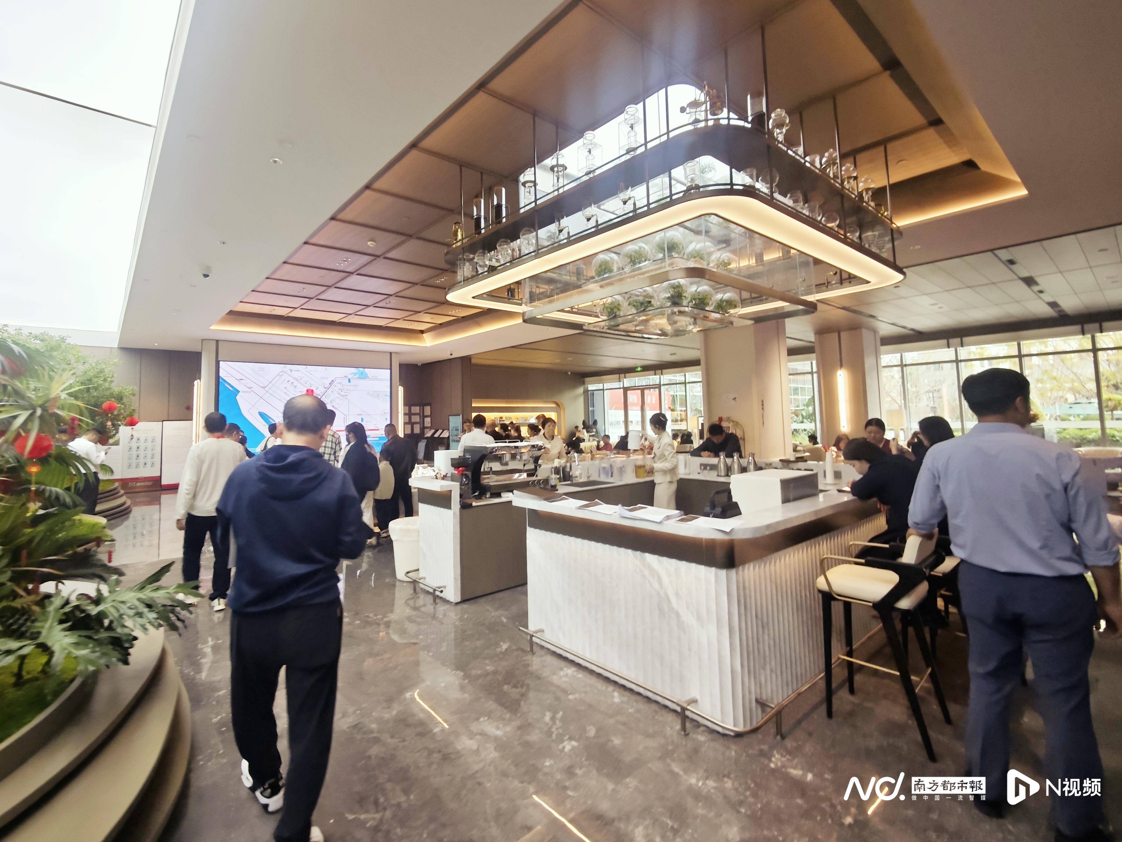 雷速-关于赛地聚焦：CBA常规赛今夜热度飙升，纽约尼克斯复出首秀，底气十足，球探报告显示潜力的信息